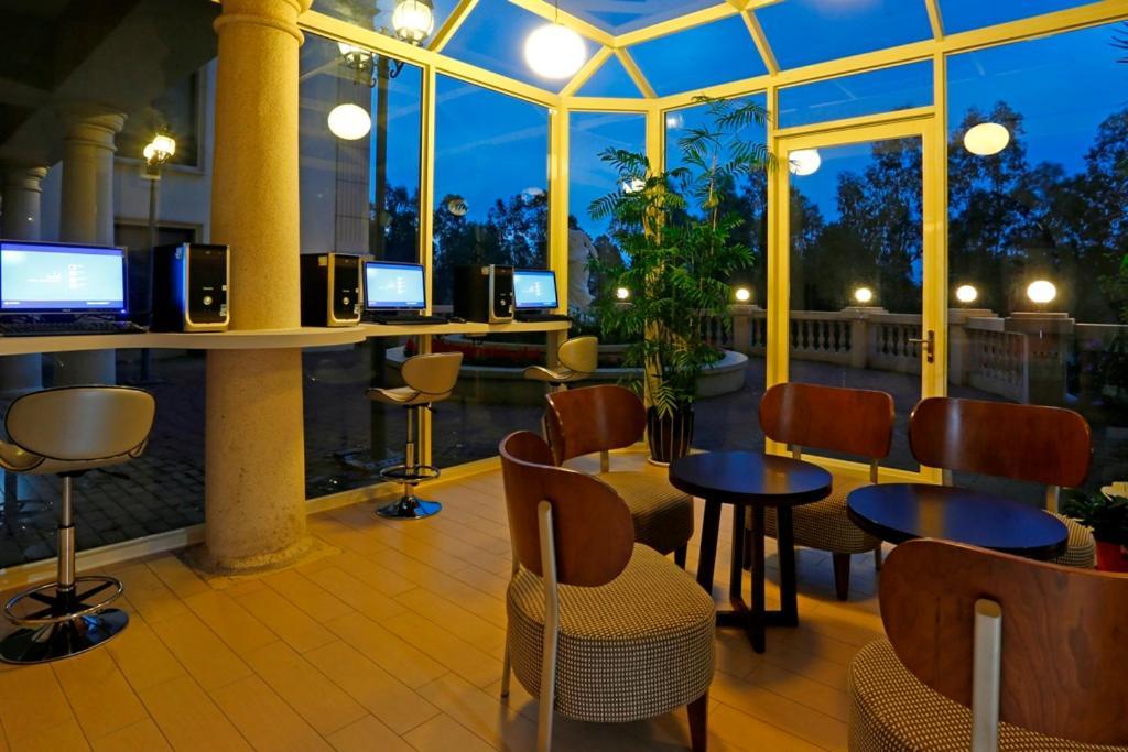 Hotel Golden Tulip - Aesthetics Zhunan Exterior foto